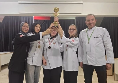 Gedizli kızlardan b&ouml;lge birinciliği
