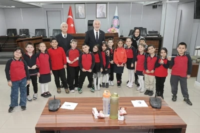 Geleceğin bireyleri yerel y&ouml;netimi yerinde tanıdı
