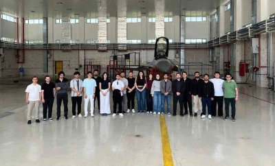 Geleceğin m&uuml;hendisleri &ccedil;elik kanatlarla buluştu
