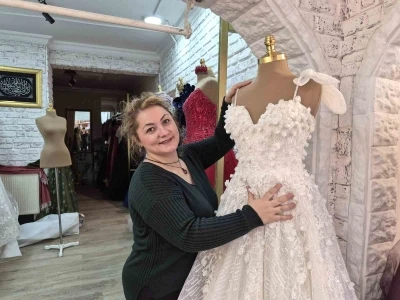 Gelinlik&ccedil;iler yaz sezonunu bekliyor
