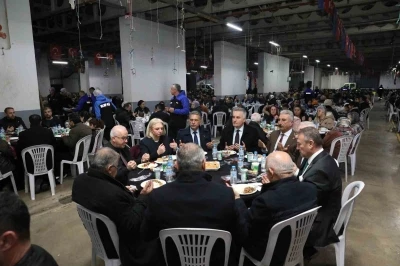 Gemlikliler dayanışma sofrasında buluştu
