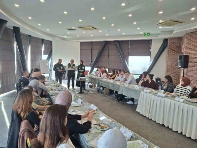 Genç avukatlar bağımlıların ilk &quot;tedavi rehberi&quot; olacak
