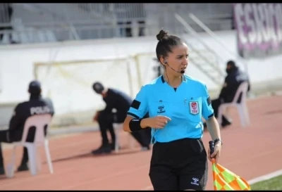 Genç hakem Hümeyra Seven İstanbul yolunda
