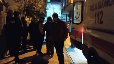 Gen&ccedil; kız sahurda tartıştığı babasını vurarak &ouml;ld&uuml;rd&uuml;
