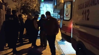 Gen&ccedil; kız sahurda tartıştığı babasını vurarak &ouml;ld&uuml;rd&uuml;