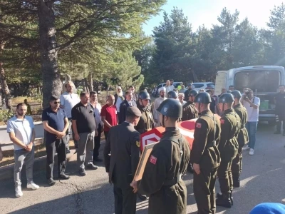 Genç yaşta hayatını kaybeden Bolulu asker son yolculuğuna uğurlandı

