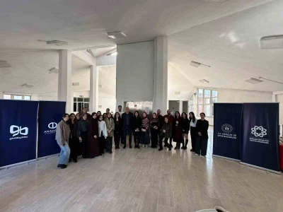 Gen&ccedil;ler &rsquo;Afet Zamanlarında Dijital G&ouml;n&uuml;ll&uuml;l&uuml;k&rsquo; i&ccedil;in bir araya geldi
