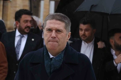 Gen&ccedil;lerbirliği&rsquo;nden Anıtkabir ziyareti
