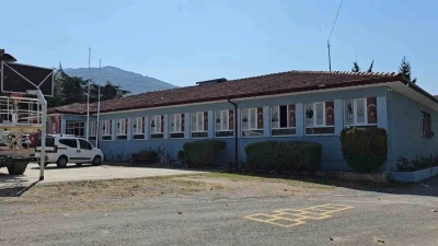 Gençlerden eğitime imece usulü destek
