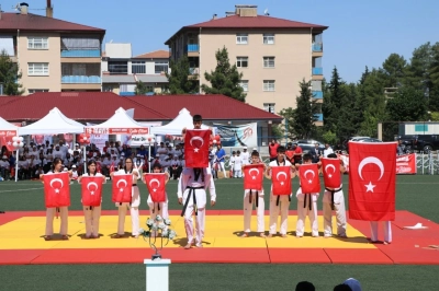 Gen&ccedil;liğin Bayramı Kutlu Olsun