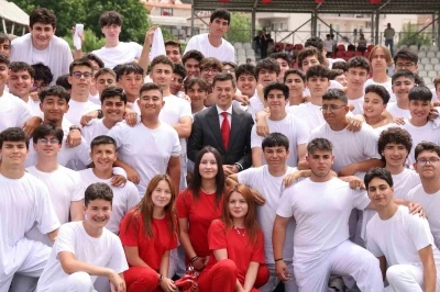 Gen&ccedil;lik Bayramı Marmaris&rsquo;te coşkuyla kutlanacak
