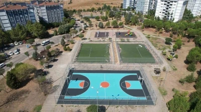 Gençlik parkının spor sahaları yenileniyor
