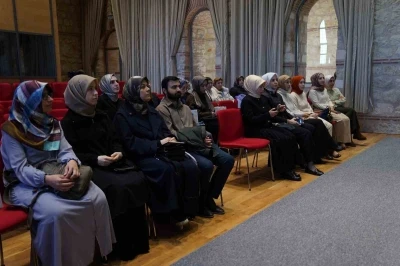 Gen&ccedil;lik T&Uuml;RGEV ile Gazze&rsquo;yi okuyor
