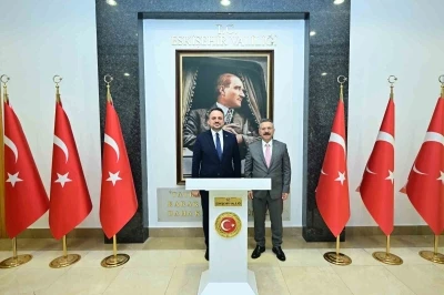 Gençlik ve Spor Bakan Yardımcısı Eminoğlu’dan Eskişehir Valisi Aksoy’a ziyaret
