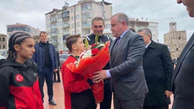 Gen&ccedil;lik ve Spor Bakanı Osman Aşkın Bak, Sinop&rsquo;ta
