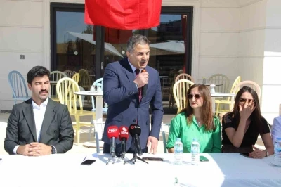 Gençlik ve Spor İl Müdürü Mustafa Demirkıran:
