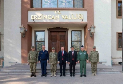Genelkurmay Başkanı Orgeneral Bayraktaroğlu, Erzincan Valiliğini ziyaret etti
