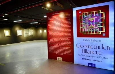&lsquo;Geometriden Hikmete&rsquo; sergisi Fatih&rsquo;te kapılarını a&ccedil;tı
