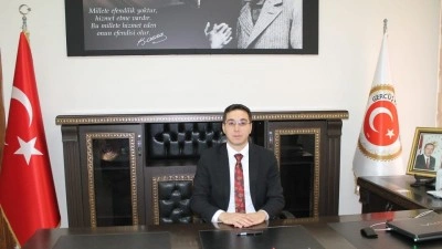 Gerc&uuml;ş Kaymakamı Muhammed &Ouml;ztaş yılın idarecisi se&ccedil;ildi