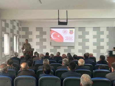 Gerc&uuml;ş&rsquo;te muhtarlara kapsamlı bilgilendirme eğitimi