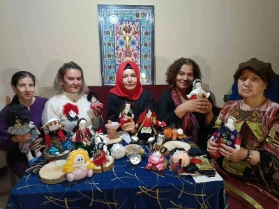 Geri d&ouml;n&uuml;ş&uuml;mden sanata uzanan yolculuk: Bez bebekler yeniden hayat buldu
