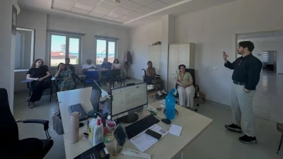Gerze&rsquo;de sağlık personeline hizmet i&ccedil;i eğitim
