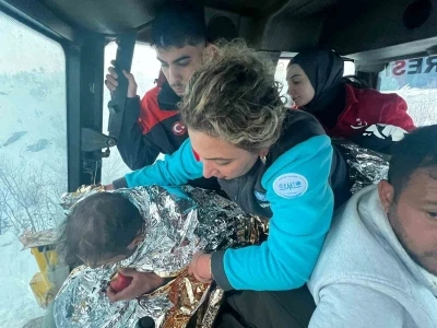 GES tesisini temizlemeye gitti, 5.5 saatlik &ccedil;alışmanın sonunda kurtarıldı
