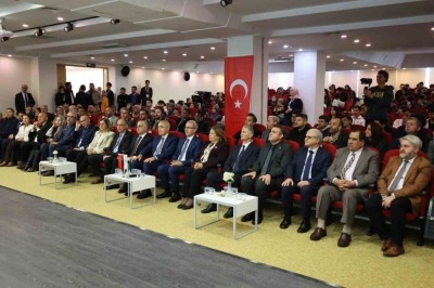 GİBT&Uuml;&rsquo;de "Mehmet Akif ve &Ccedil;anakkale Ruhu" konferansı ger&ccedil;ekleştirildi