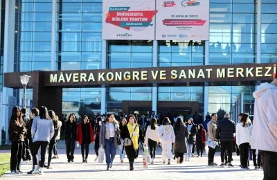 GİBT&Uuml;, tercih d&ouml;neminde aday &ouml;ğrencilerle buluşuyor
