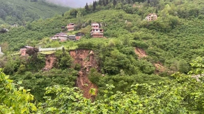 Giresun&rsquo;da heyelan riski nedeniyle toplam 33 konut tahliye edildi
