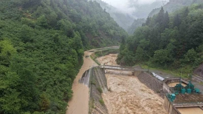 Giresun&rsquo;da sağanak nedeniyle yol ulaşıma kapatıldı
