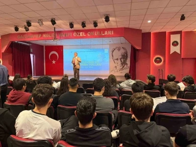 GKV Liselerinde geleceğe y&ouml;n veren kariyer &ccedil;alışmaları start aldı
