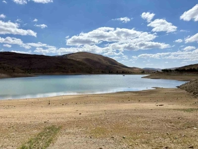 Gökçedere Göleti’nin su seviyesi düştü
