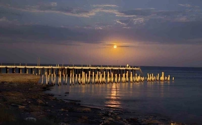 Gökyüzünde dolunay, Van Gölü’nde yakamoz
