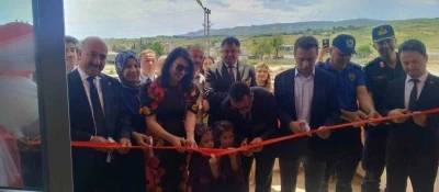 G&ouml;lbaşı Halk Eğitim Merkezi yılsonu sergisi a&ccedil;ıldı
