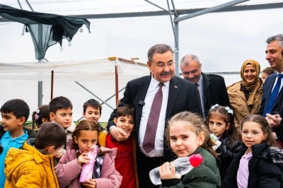 G&ouml;lbaşı&rsquo;nda yerli ata tohumları toprakla buluştu
