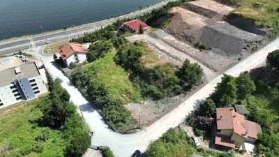 G&ouml;lc&uuml;k Halıdere&rsquo;de 3 sokakta parke &ccedil;alışması tamamlandı
