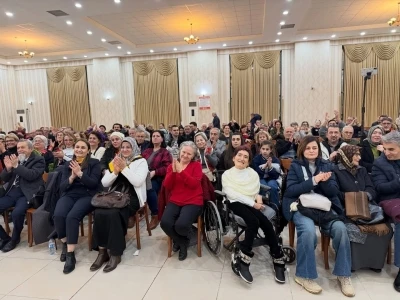 G&ouml;lc&uuml;k&rsquo;te T&uuml;rk Halk M&uuml;ziği Değirmendere Korosu konser verdi
