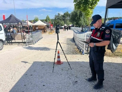 G&ouml;lpark Festivali&rsquo;nde y&uuml;z tanıma sistemiyle aranan şahıs yakalandı
