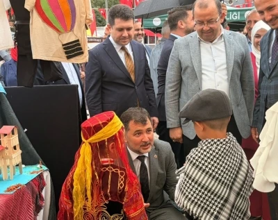 G&ouml;lyaka Eğitim ve K&uuml;lt&uuml;r Şenliği Hacıyakup k&ouml;y&uuml;nde yoğun ilgi g&ouml;rd&uuml;
