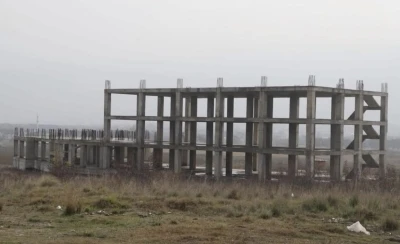 Gönen’de fakülte inşaatı yıllardır tamamlanamıyor: Hayırsever desteğiyle başlatılan proje sessizliğe büründü
