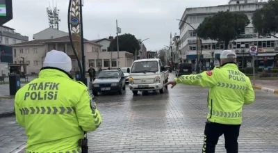 G&ouml;nen&rsquo;de trafik denetimleri s&uuml;rd&uuml;r&uuml;l&uuml;yor
