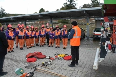 G&ouml;n&uuml;ll&uuml;ler, "Yeşil Vatan" i&ccedil;in eğitim aldı
