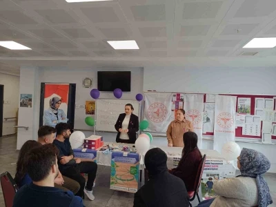 G&ouml;rdes Huzurevi&rsquo;nde hem sağlık taraması hem moral etkinliği

