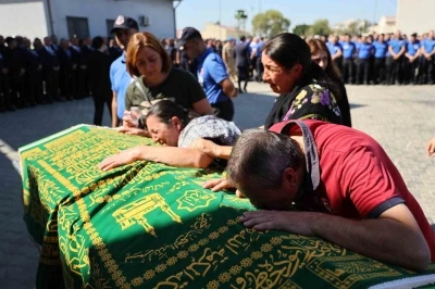 Görev çıkışı kazada ölen memurlar için cezaevinde tören düzenlendi

