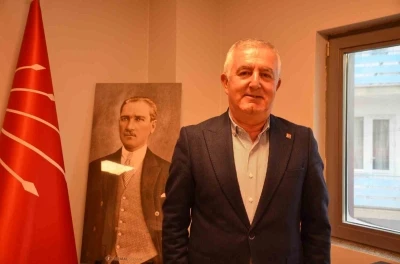 G&ouml;revden alınan CHP il başkanları &Ouml;zg&uuml;r &Ouml;zel İrtibat B&uuml;rosu a&ccedil;ıyor
