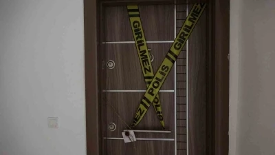 Göreve gelmeyen polis memuru, kendisini kontrol için gelen mesai arkadaşları tarafından ölü bulundu
