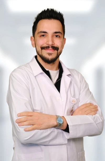 G&ouml;z kapağı estetiğiyle daha gen&ccedil; ve dinamik bakışlar m&uuml;mk&uuml;n
