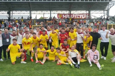 G&ouml;ztepe U19&rsquo;dan tarihi başarı
