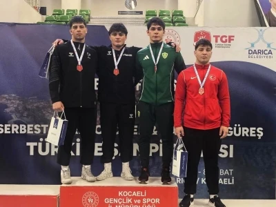 Grekoromende Denizlili gen&ccedil; T&uuml;rkiye şampiyonu oldu
